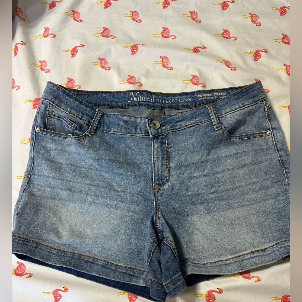 Natural Reflections Blue Jean Shorts Classic Mid-Thigh